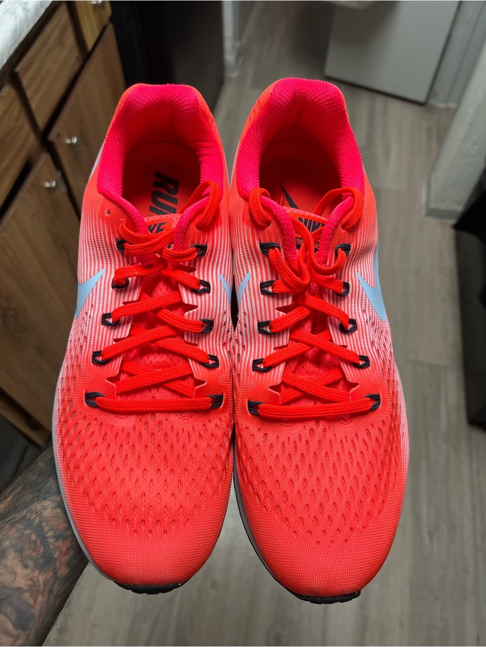 Size 11.5 Nike Air Zoom Pegasus 34 Running Shoes Mens Red Good 880555-604